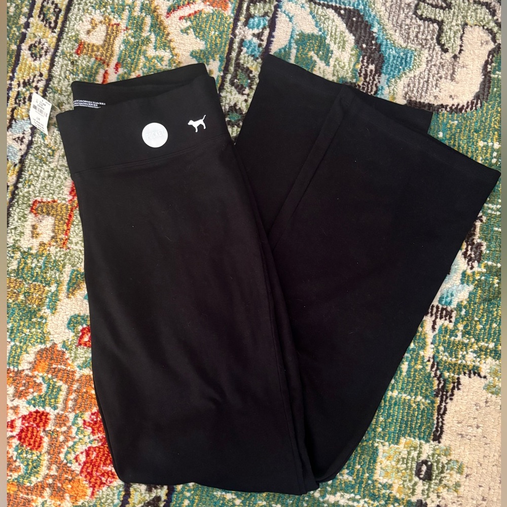 Victoria Secret PINK Black Yoga Pants Size Large NWT